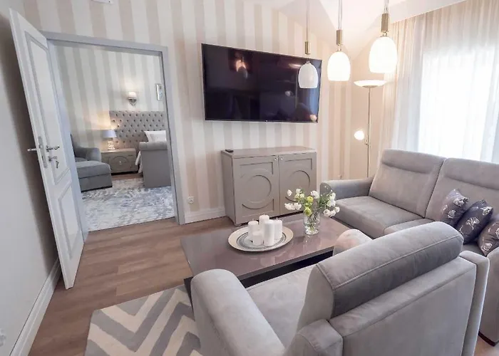 Rezydencja Live Centrum Rehabilitacji I Aktywizacji 호텔 *